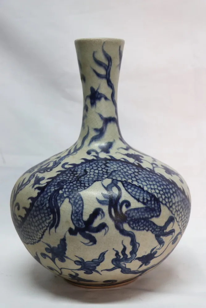 Antique Chinese Porcelain Blue and White and Red 3 Claw Dragon Early Yuan dynasty, view 3