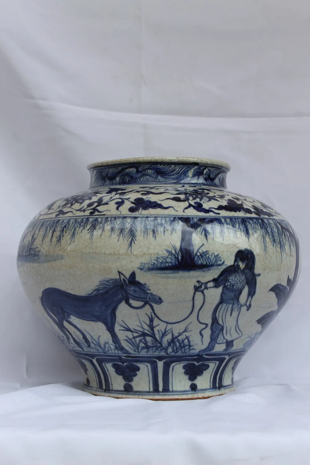 Antique Chinese Porcelain Blue and White Ming Vase