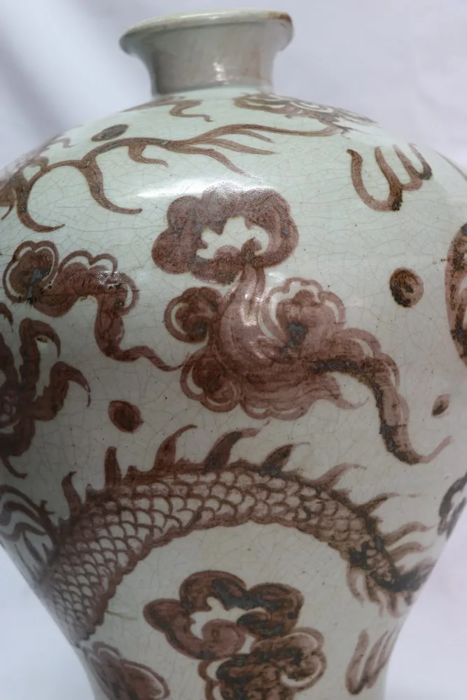 Antique Chinese Porcelain Vase White and Red 4 claw dragon Ming Dynasty, view 2