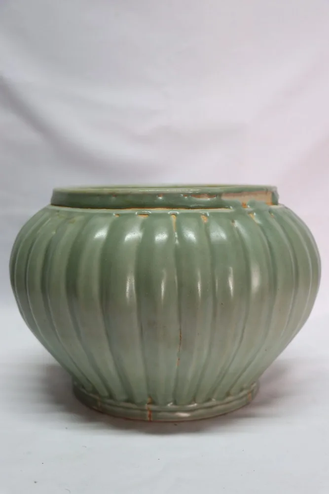 Antique Chinese Song dynasty Celadon Jar