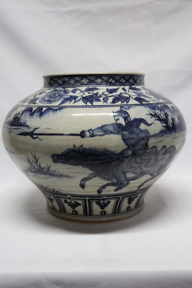 Antique Chinese Yuan Dynasty Blue and White Porcelain Jar - Warriors with Sword and Spear, view 3
