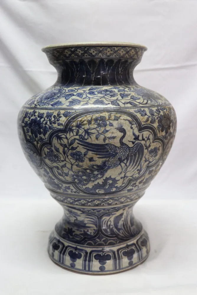 Late Ming - Early Qing imitate Yuan Blue and White Porcelain Vase - Folk Kiln with Shell Mark