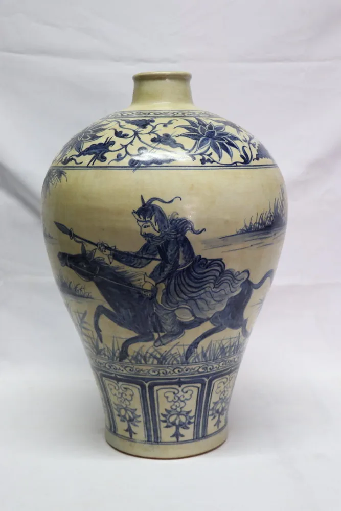 Late Yuan Dynasty Blue and White Porcelain Vase Warrior on Horse
