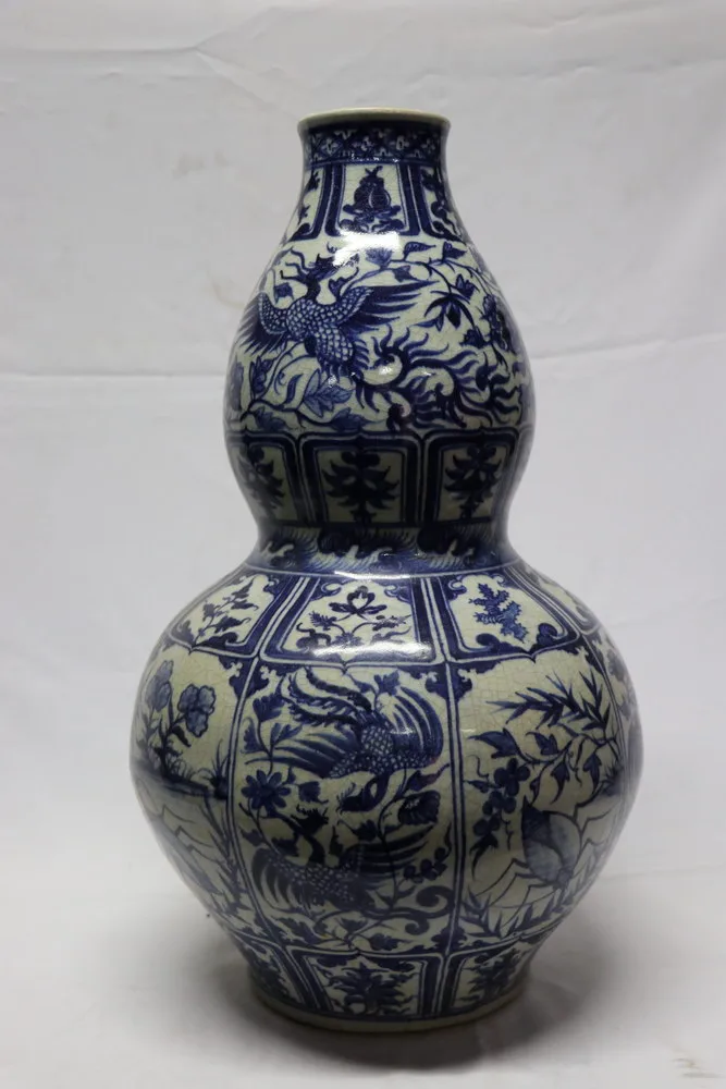 Rare Antique Chinese Blue and White Porcelain Double Gourd Vase Yuan Dynasty, view 3