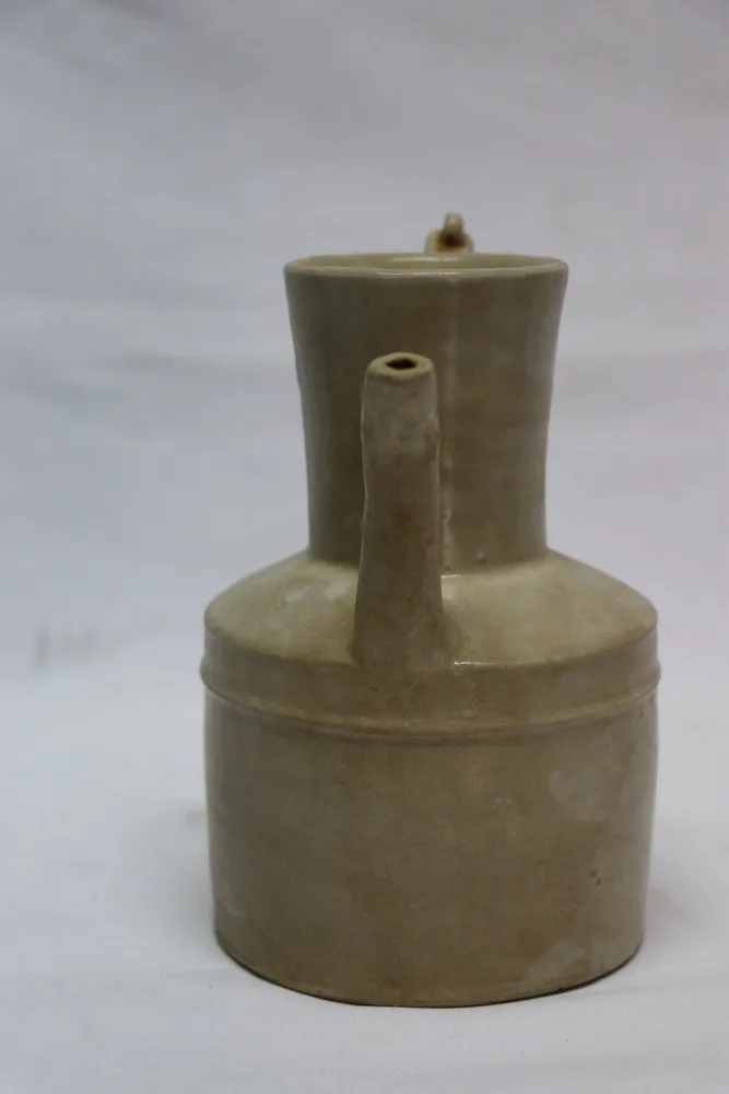Rare Song Dynasty Qingbai Ewer, view 2
