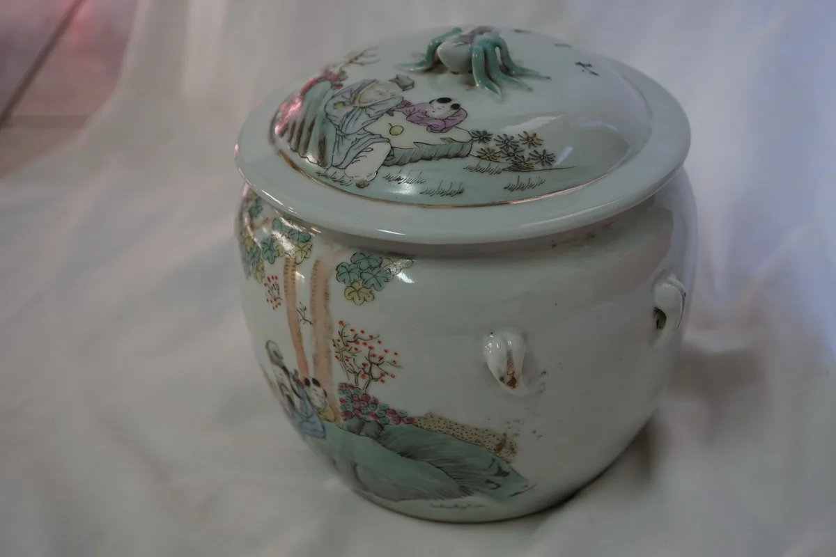 Soup Bowl Jar Hand Painted by Artist Zhou Xiao Shun Late Qing Dynasty, view 2