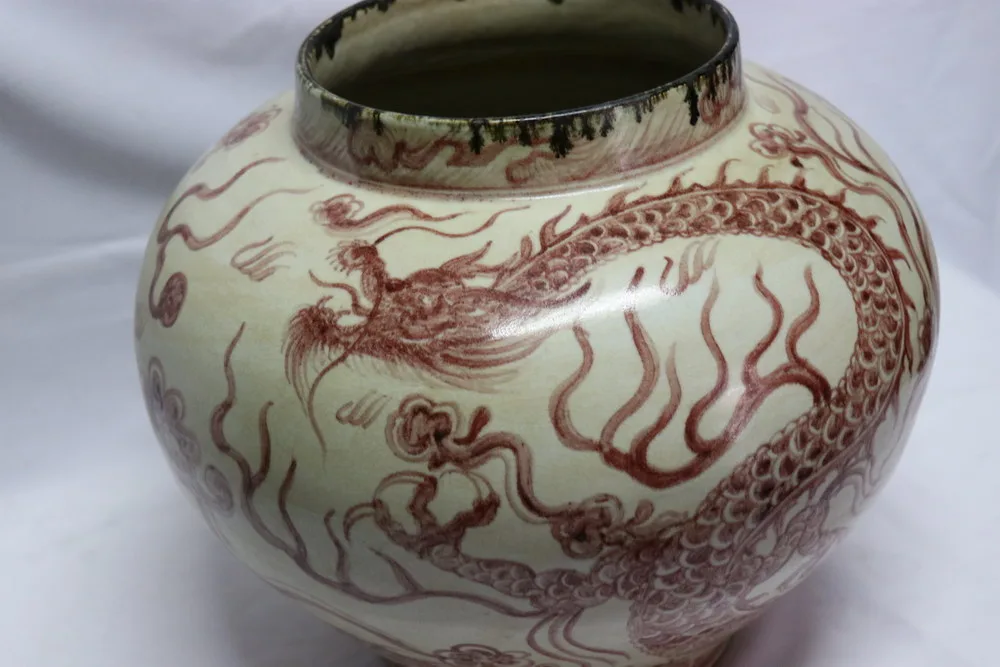 Yuan Dynasty Vase 3 claw dragon - Red and White Porcelain, view 3